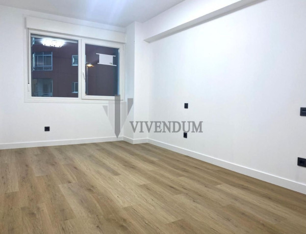 Apartment for sale in  Centro urbano , Vigo photo 4