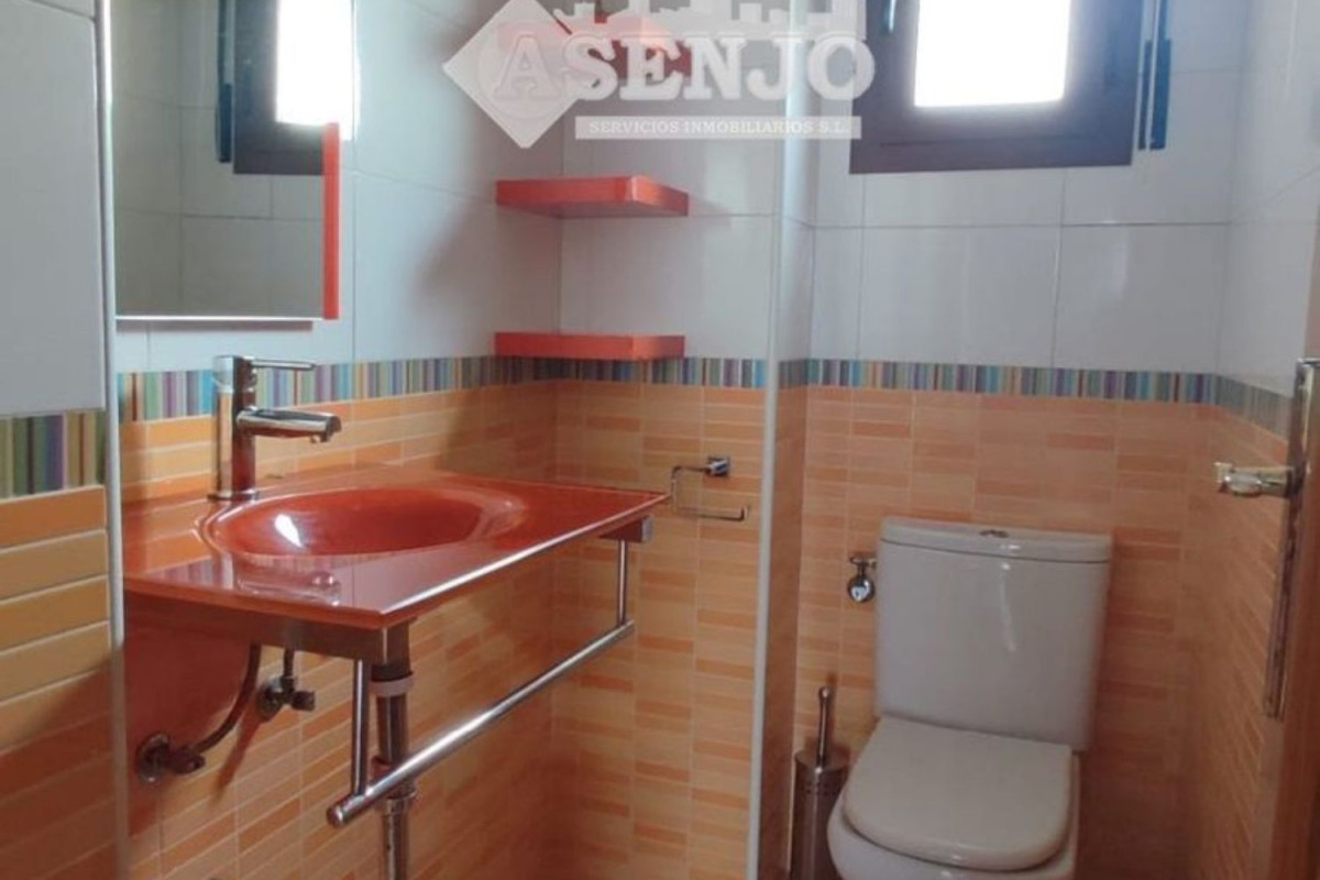 Penthouse sale in  Calle Marcelino Orozco, Azuqueca de Henares photo 5