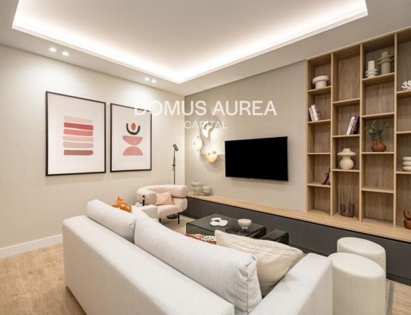 Apartment for sale in Calle de Serrano, Madrid thumbnail 1