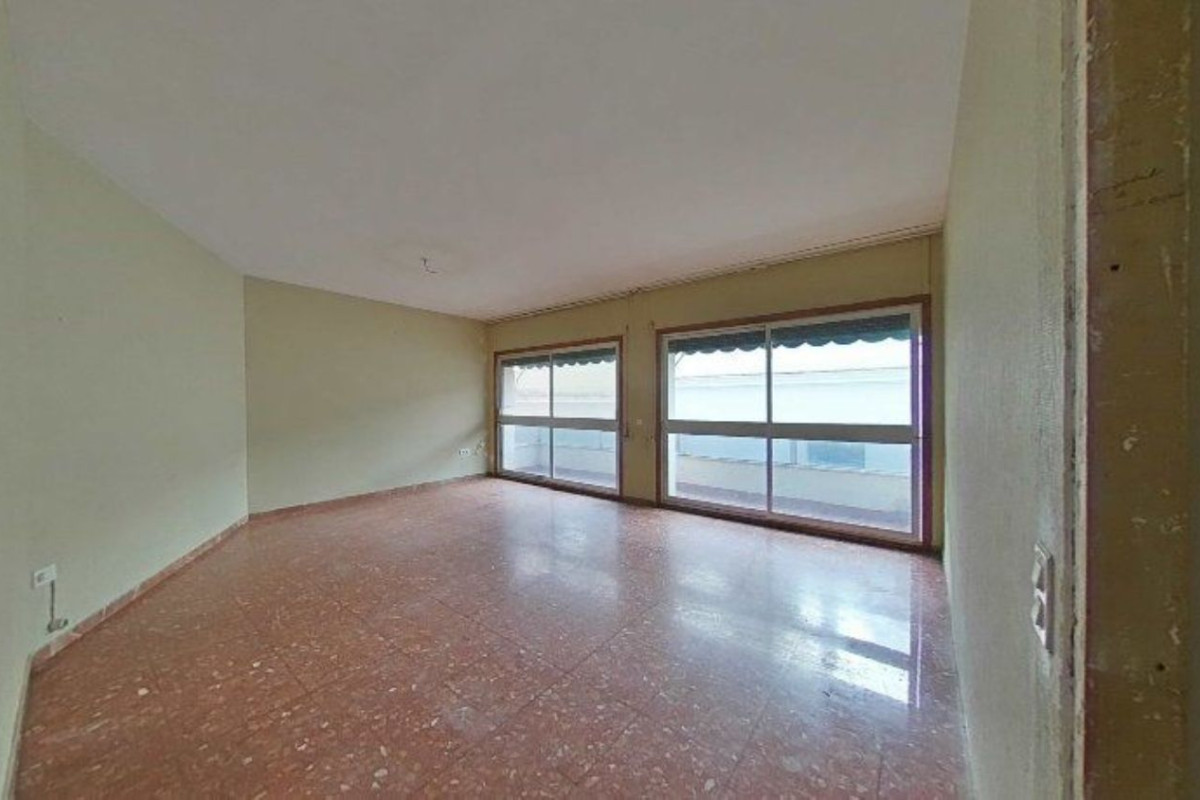 Продажа квартиры на Calle Coredera, Херес-де-ла-Фронтера
 photo 2