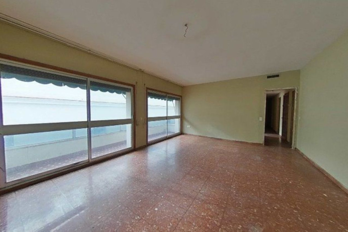 Продажа квартиры на Calle Coredera, Херес-де-ла-Фронтера
 photo 3