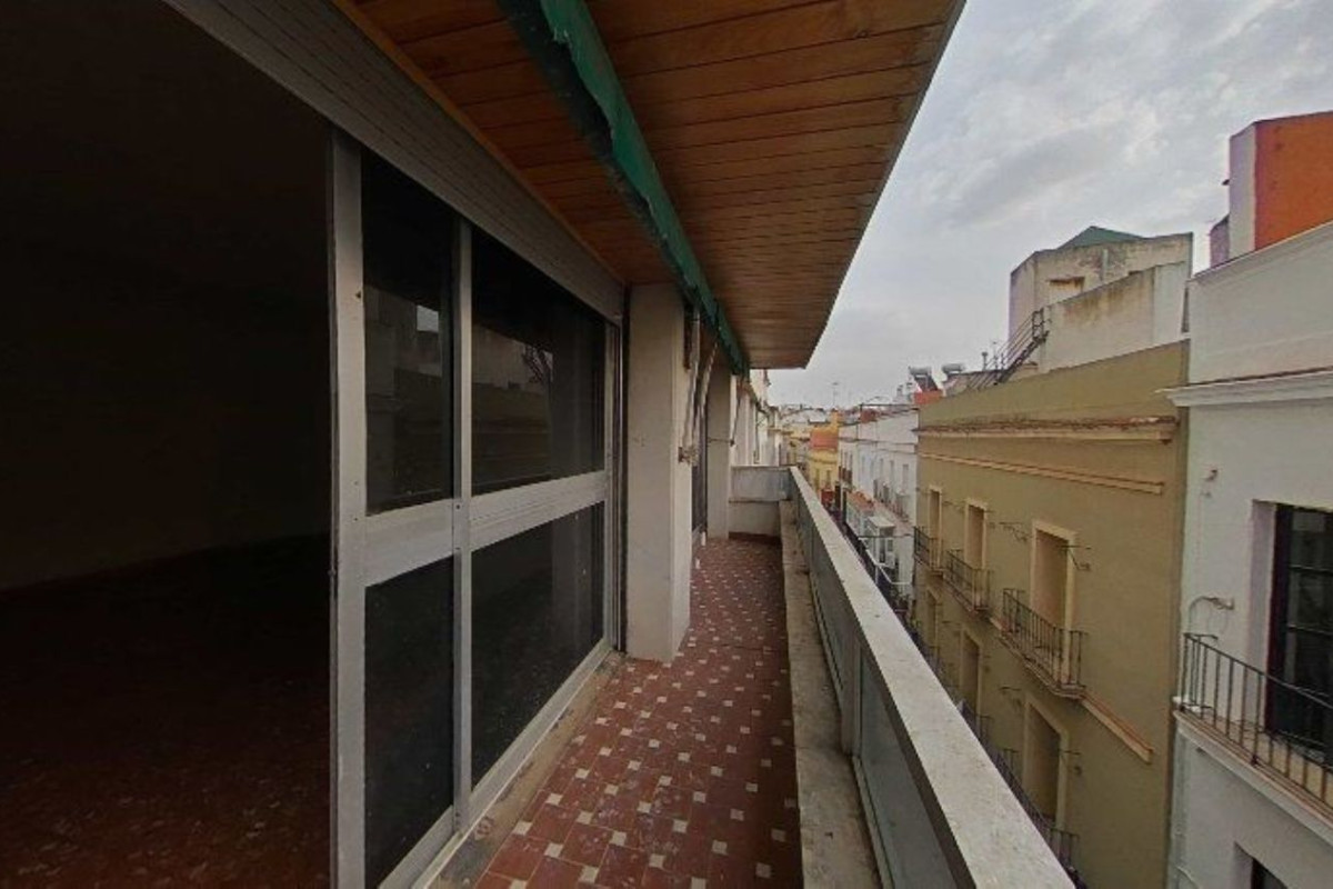 Продажа квартиры на Calle Coredera, Херес-де-ла-Фронтера
 photo 4