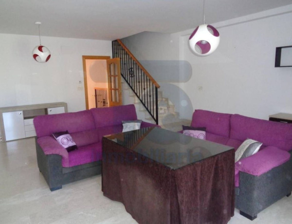 Semi-detached house for sale in Calle Cristóbal Colón , Las Gabias thumbnail 1
