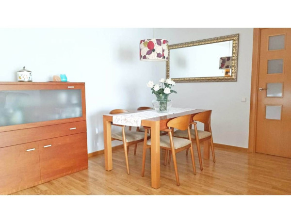 Продажа квартиры в Calle de Gabriel Querol, Terrassa thumbnail 1