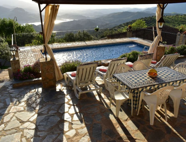 Casa o chalet independiente en venta en El Gastor photo 1