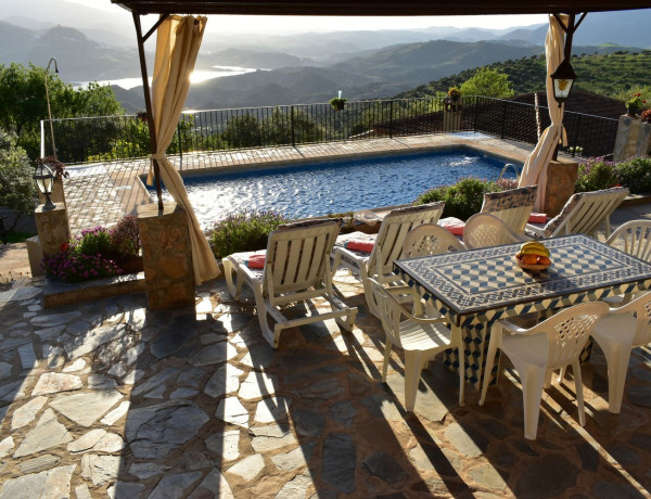 Casa o chalet independiente en venta en El Gastor thumbnail 1