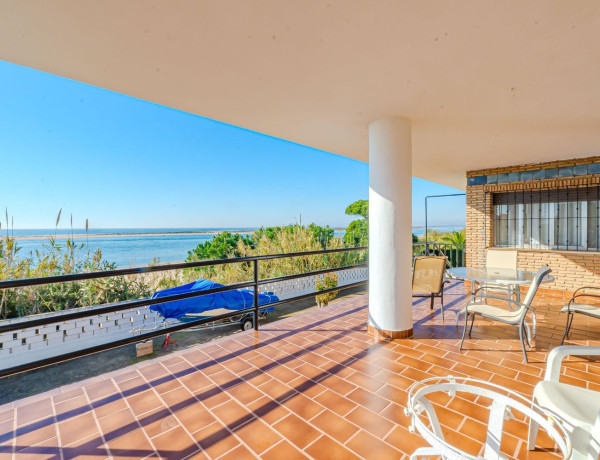 Detached villa for sale in  Nuevo Portil , Cartaya photo 1