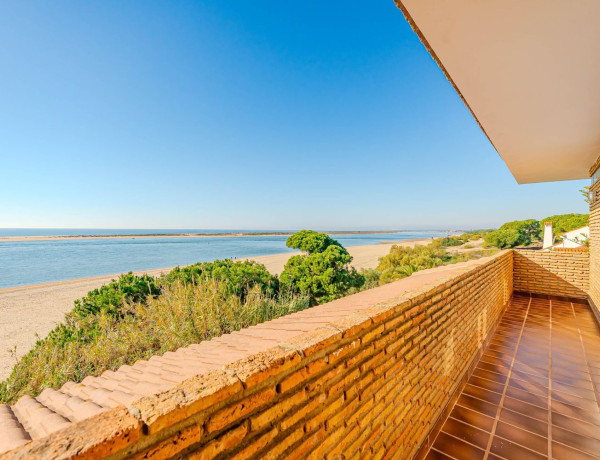Detached villa for sale in  Nuevo Portil , Cartaya photo 4
