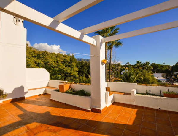 Ático en venta en  Urbanizacion Rocio Nagueles, Marbella photo 1