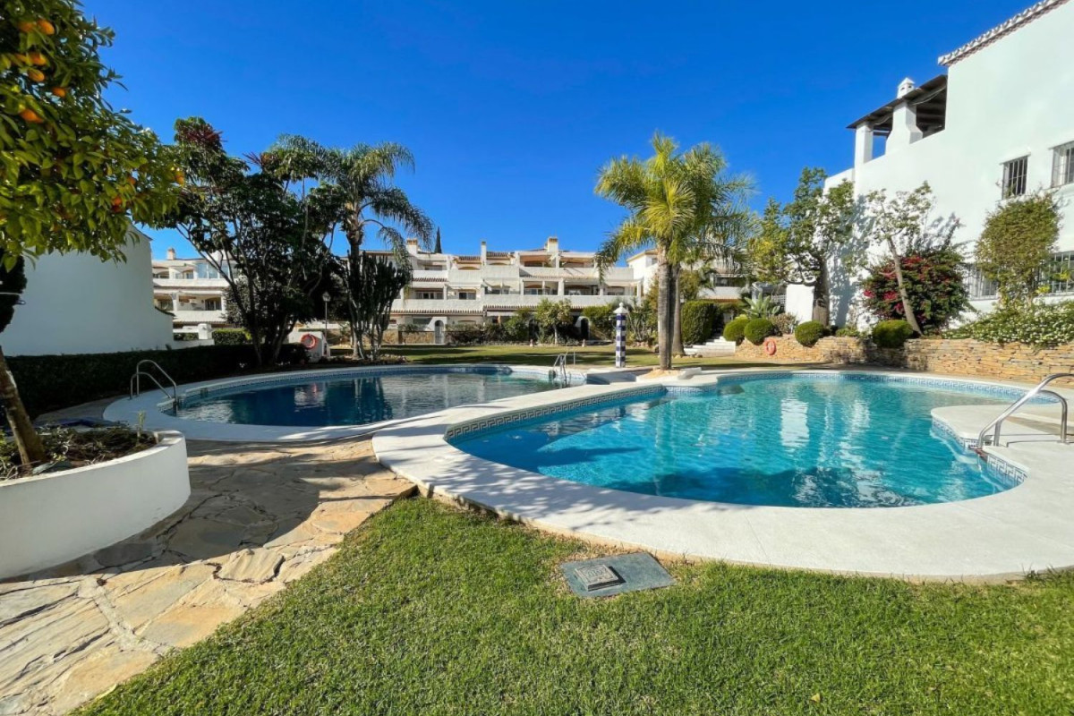 Sprzedaż poddasza w Urbanizacion Rocio Nagueles, Marbella photo 2