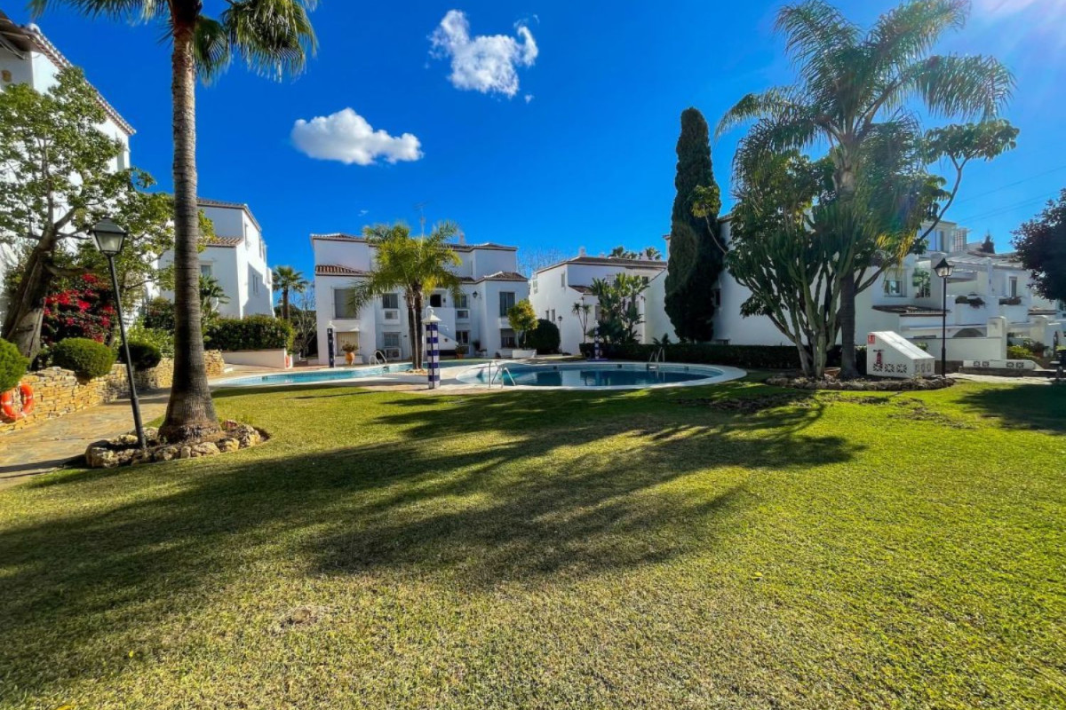 Sprzedaż poddasza w Urbanizacion Rocio Nagueles, Marbella photo 3
