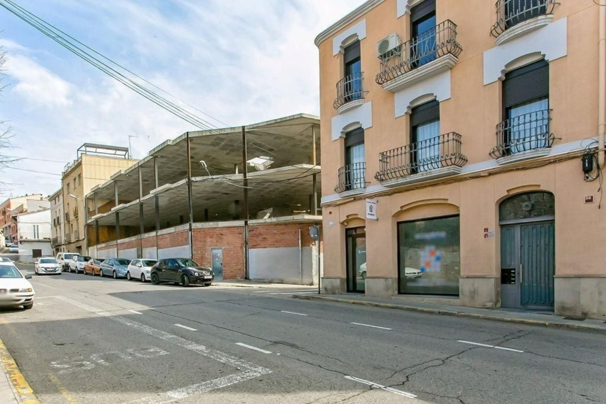 Propiedades en venta y alquiler en España photo 2