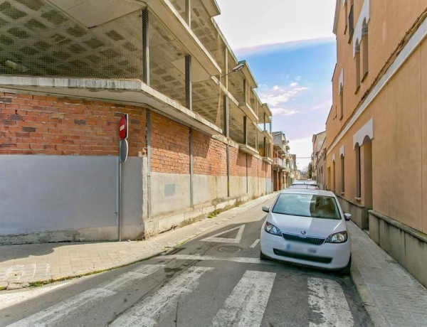 Edificio en venta en Pla de Sant Magi thumbnail 2
