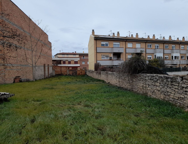 Terreno en venta en avenida Guissona s/n photo 2
