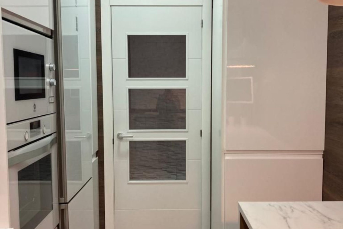Продажа квартиры на Calle del Doctor Salvà, 31, Терраса
 photo 4