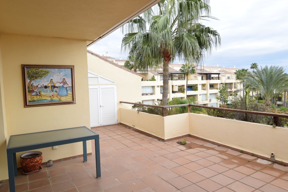Продажа пентхауса на Alameda de las Brisas, Марбелла photo 3