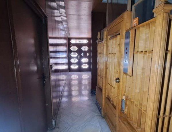 Piso en venta en Calle d'Albacete, 52, València thumbnail 2