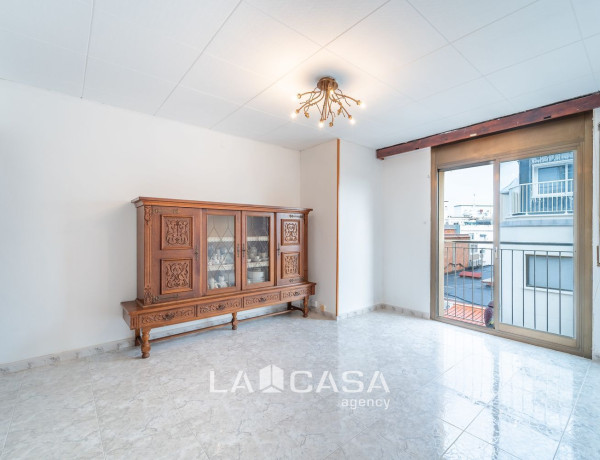 Piso en venta en El Castell-Poble Vell , Castelldefels thumbnail 1