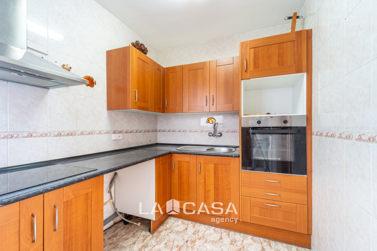 Venta de piso en El Castell-Poble Vell, Castelldefels
 photo 5