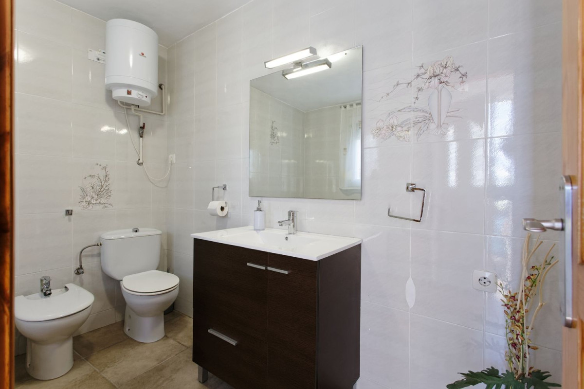 Venta de chalet independiente en Urb. Castellnou, Rubí
photo 5