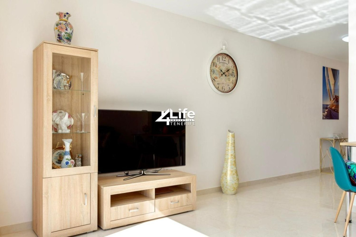 Sale of apartment in Callao Salvaje, Adeje
photo 1