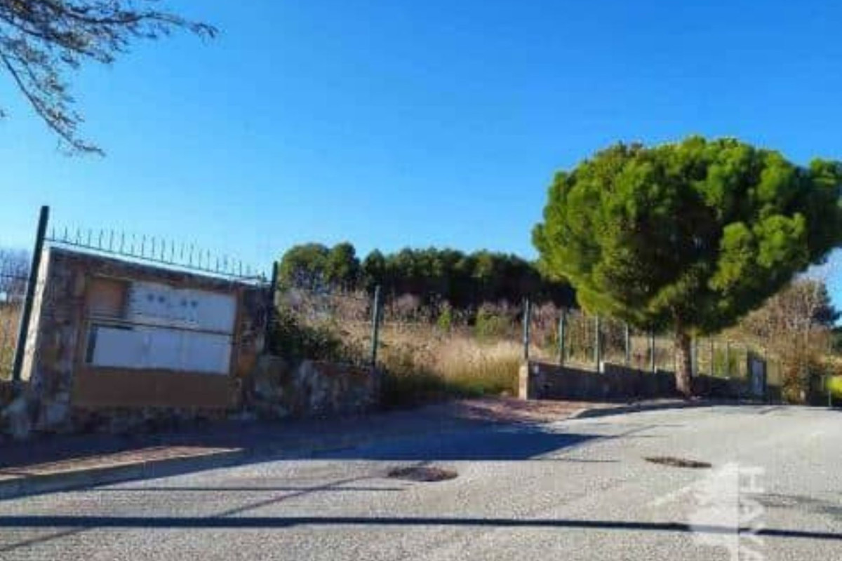 Land for sale in Sant Esteve Sesrovires, Barcelona photo 2