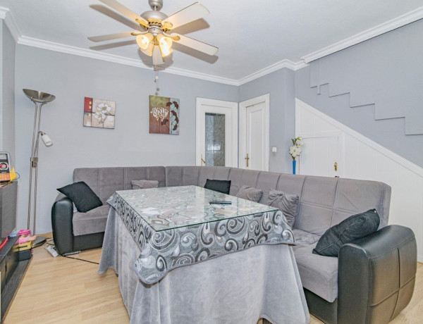 Chalet adosado en venta en Calle de la Alcazaba , Las Gabias thumbnail 1