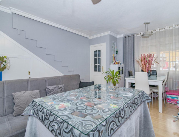 Chalet adosado en venta en Calle de la Alcazaba , Las Gabias thumbnail 2