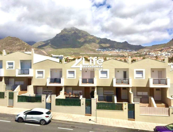 Chalet adosado en venta en Costa Adeje , Adeje photo 1