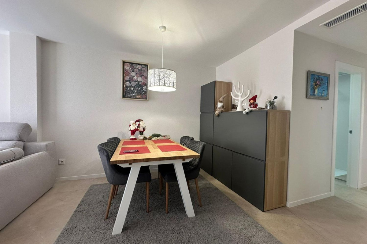 Продажа отдельного шале в Calle Río Júcar, Сан-Педро-дель-Пината́р photo 4