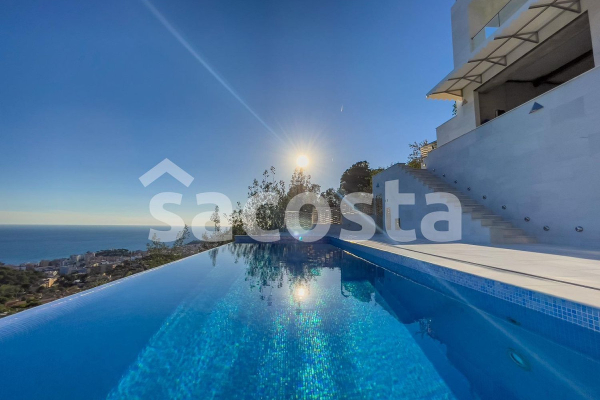 Sprzedaż niezależnego domku jednorodzinnego w Roca Grossa , Lloret de Mar photo 5