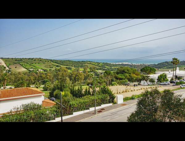 Apartment for sale in  Playa Bahía Dorada , Estepona photo 1