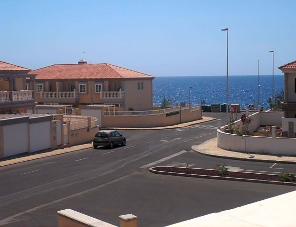 Semi-detached house for sale in  Calle Clavel , Granadilla de Abona photo 3