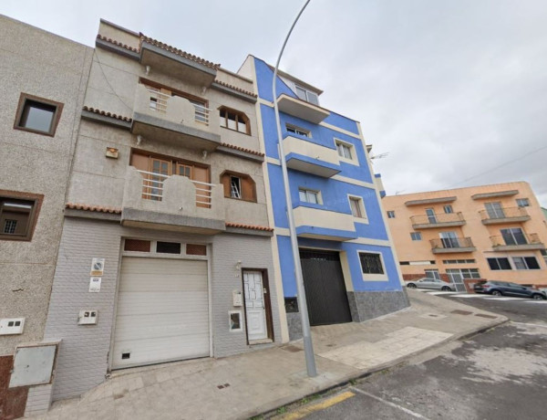 Chalet adosado en venta en  Calle Punta de Teno , Santa Cruz de Tenerife photo