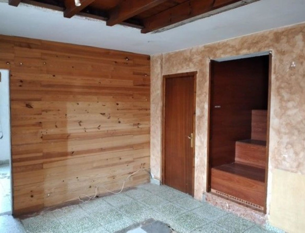 Bajo en venta en , Ruente photo 2