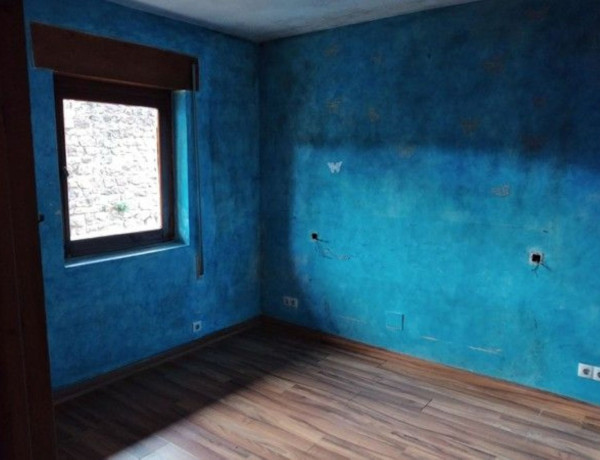 Bajo en venta en , Ruente photo 4