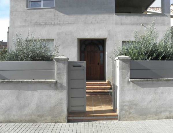 Chalet independiente en venta en , Banyoles thumbnail 2