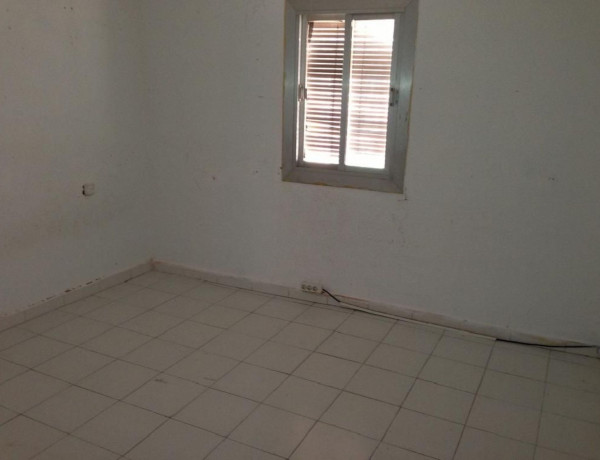 Piso en venta en  Calle dels Pins, Hospitalet de Llobregat photo 2
