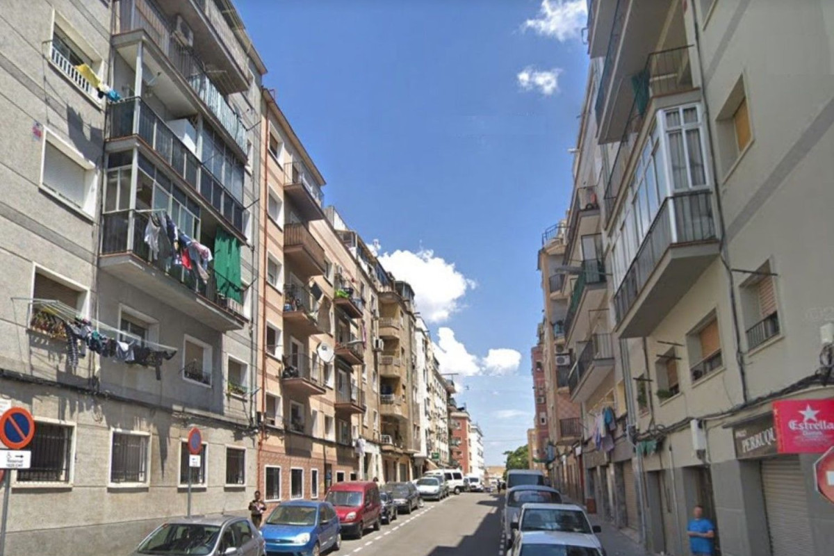 Venta de piso en Calle dels Pins, Hospitalet de Llobregat
 photo 4