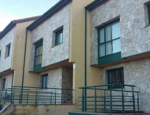 Chalet independiente en venta en  O' Carón, A Coruña photo 2