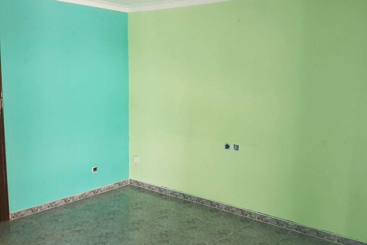 Продажа квартиры на Calle dels Pins, Госпиталет-де-Льобрегат
 photo 2