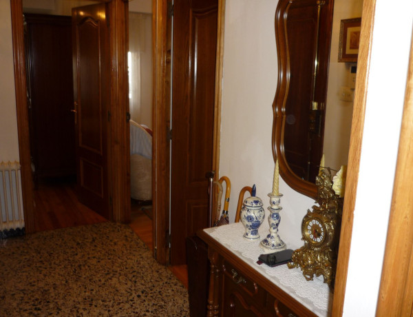 Piso en venta en  Calle dos Paxariños, Lugo photo 2