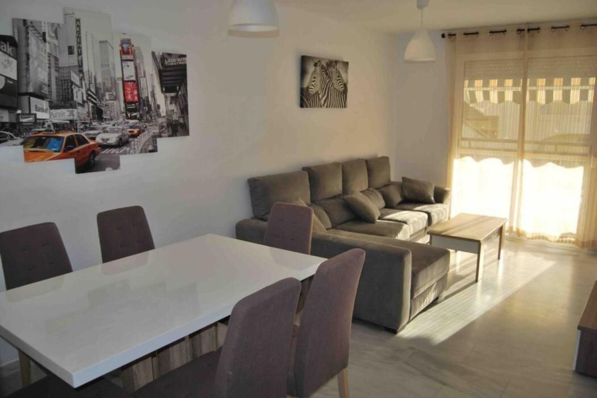 Sale of apartment in Calle Almuñécar, Benalmádena
photo 3