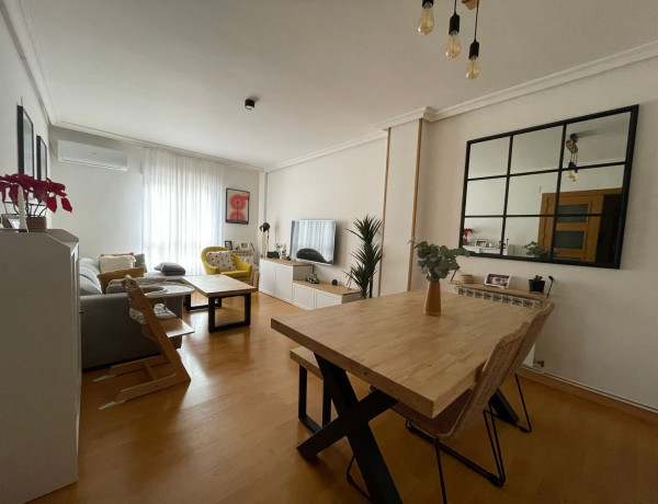 Продажа первого этажа в  Calle Coria, 20, Plasencia photo 1