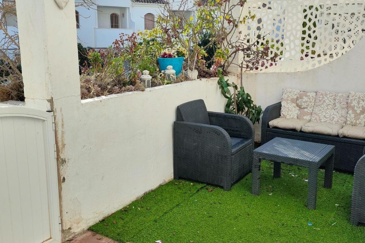 Sale of townhouse in  Torrequebrada , Benalmádena photo 3