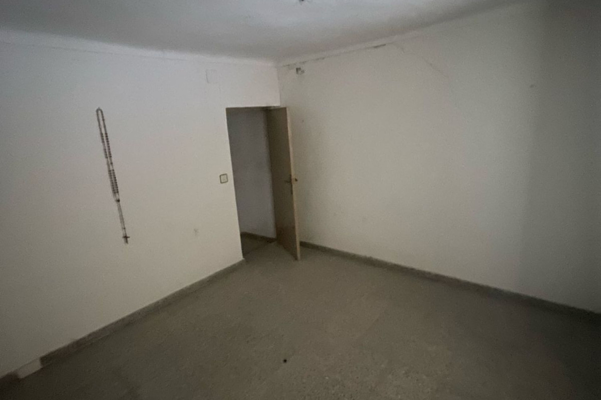 Casa o chalet independiente en venta en calle Cid Campeador, 18, Mengíbar
 photo 3