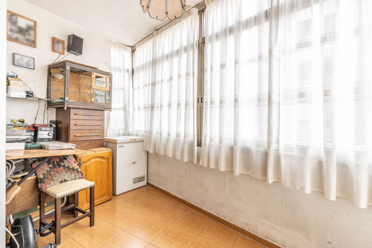 Sale of apartment in Calle de Alonso Carbonell, Madrid
 photo 5