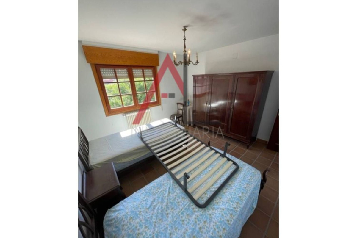 Venta de chalet adosado en , Santiuste de San Juan Bautista photo 3