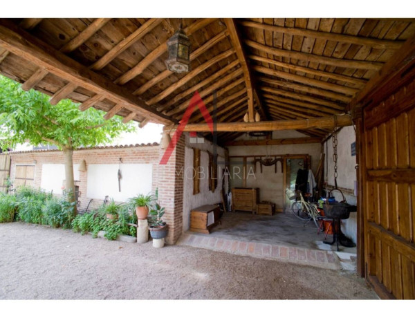 Chalet independiente en venta en , Santiuste de San Juan Bautista photo 3