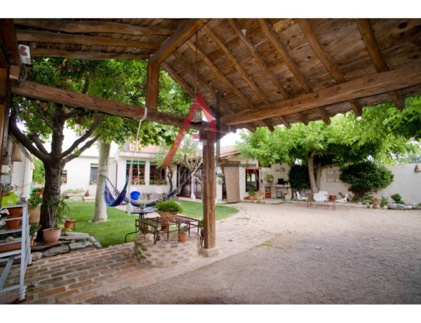 Chalet independiente en venta en , Santiuste de San Juan Bautista photo 4